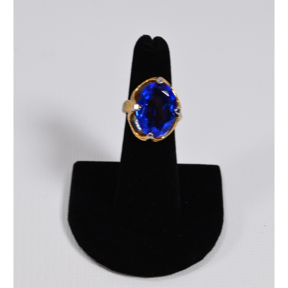 Silver Tone Ring Sz 6.75 w/ Large Blue Setting Sounded By Tiny Clear Rhinestones